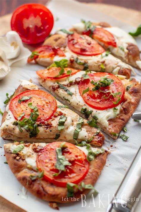 How many sugar are in flatbread margherita pizza - calories, carbs, nutrition