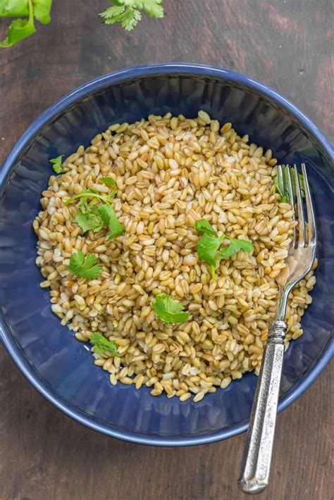 How many sugar are in freekeh cooked (74795.0) - calories, carbs, nutrition