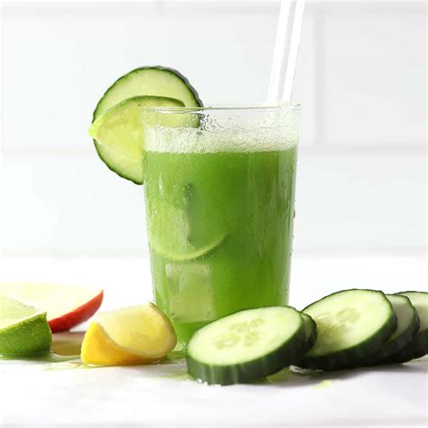 How many sugar are in fresh cucumber juice (67766.0) - calories, carbs, nutrition