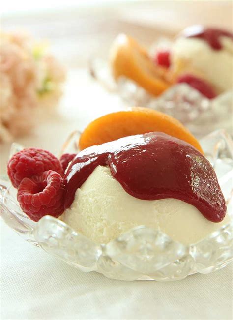 How many sugar are in fresh peach melba - calories, carbs, nutrition