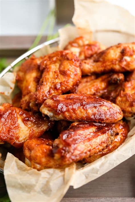 How many sugar are in fried boneless chicken wings - calories, carbs, nutrition