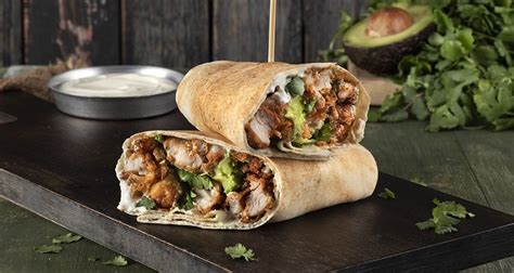 How many sugar are in fried chicken wrap - calories, carbs, nutrition