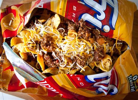 How many sugar are in frito pie - calories, carbs, nutrition