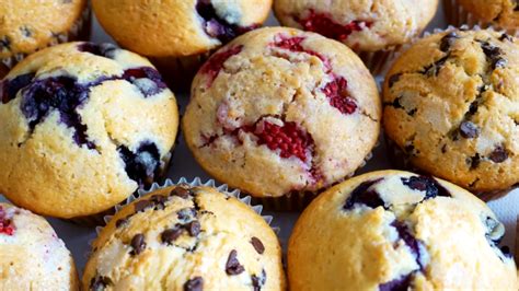 How many sugar are in fruit burst muffin - calories, carbs, nutrition