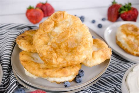 How many sugar are in fry bread - calories, carbs, nutrition