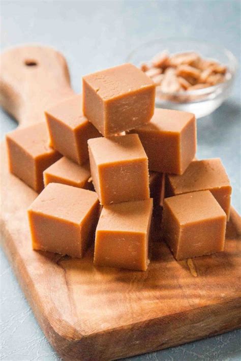How many sugar are in fudge & graham crackers - calories, carbs, nutrition