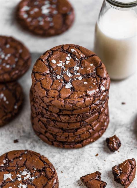 How many sugar are in fudge brownie crinkle cookie - calories, carbs, nutrition