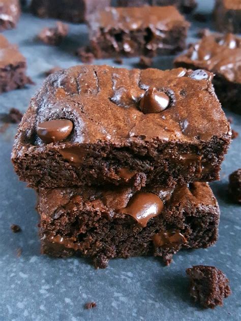 How many sugar are in fudge brownies - calories, carbs, nutrition