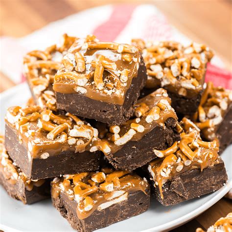 How many sugar are in fudge pretzels - calories, carbs, nutrition