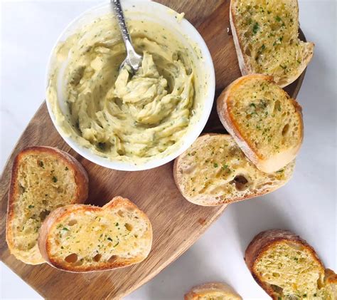 How many sugar are in garlic butter spread - calories, carbs, nutrition