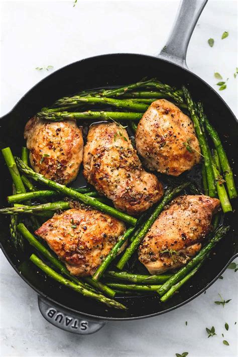 How many sugar are in garlic herb chicken - calories, carbs, nutrition