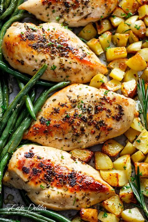 How many sugar are in garlic herb roasted chicken breast with honey cranberry reduction sauce - calories, carbs, nutrition