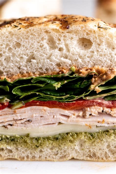 How many sugar are in gl tuscan turkey sandwich thin - calories, carbs, nutrition