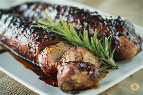 How many sugar are in glazed roast pork tenderloin - calories, carbs, nutrition