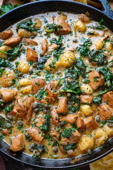 How many sugar are in gnocchi chicken and cream sauce (39793.0) - calories, carbs, nutrition