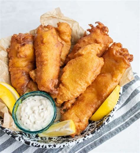 How many sugar are in golden battered fish fillet - calories, carbs, nutrition