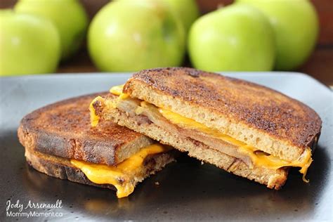 How many sugar are in granny smith grilled cheese - calories, carbs, nutrition