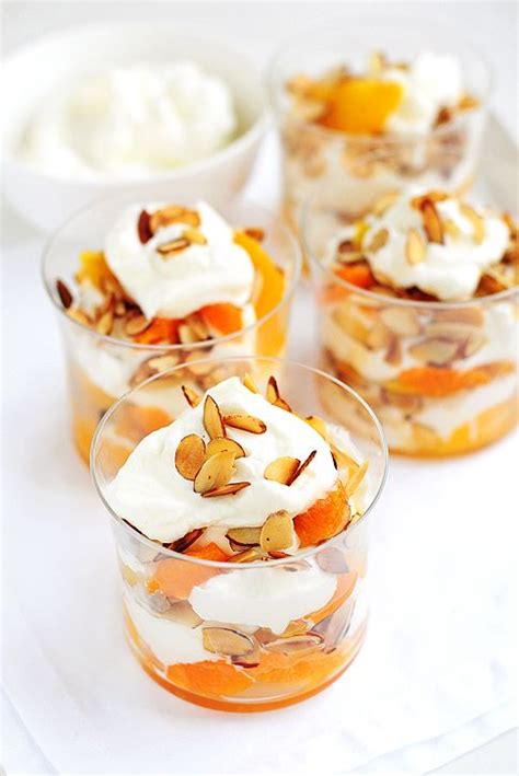 How many sugar are in grape orange almond parfait (18370.0) - calories, carbs, nutrition