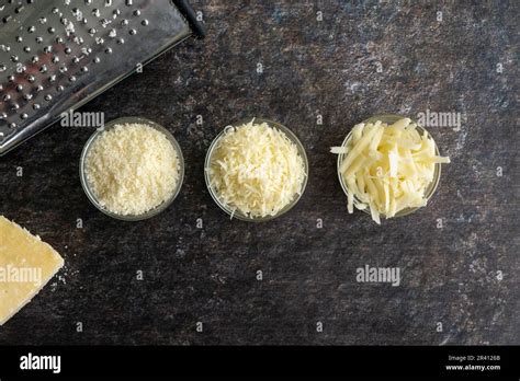 How many sugar are in grated parmesan cheese (62346.0) - calories, carbs, nutrition