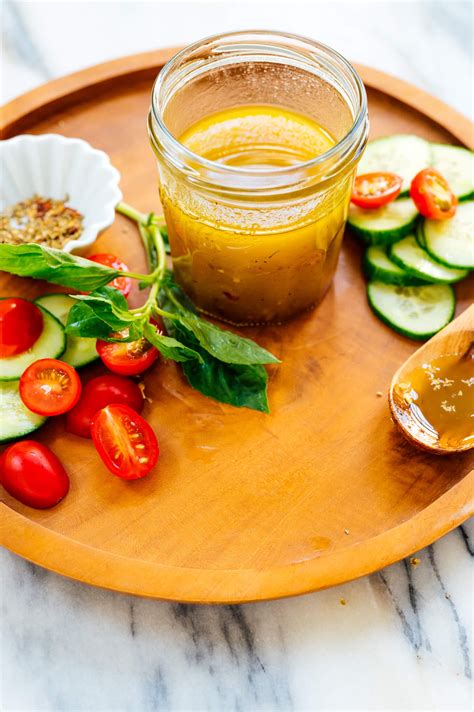 How many sugar are in greek vinaigrette dressing - calories, carbs, nutrition