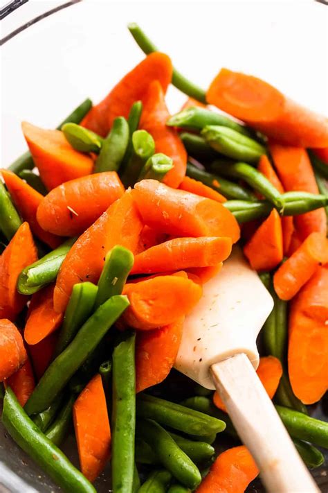 How many sugar are in green beans and carrots - calories, carbs, nutrition