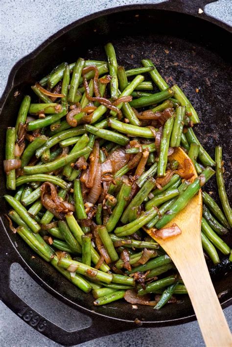 How many sugar are in green beans fresh sauteed lemon garlic 1 oz - calories, carbs, nutrition