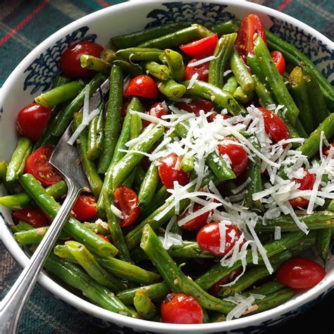 How many sugar are in green beans with tomato & mozzarella - calories, carbs, nutrition