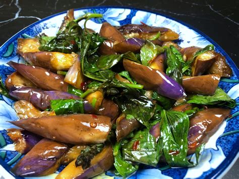 How many sugar are in grilled basil eggplant - calories, carbs, nutrition