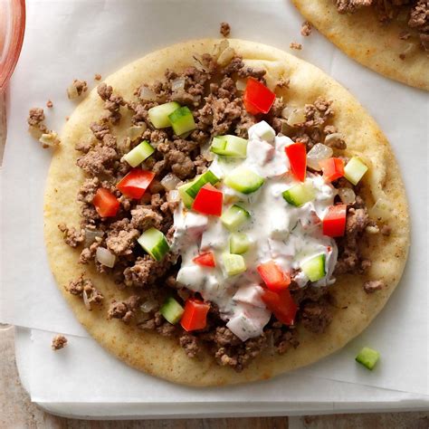 How many sugar are in grilled beef pita - calories, carbs, nutrition