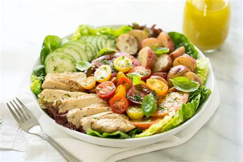 How many sugar are in grilled chicken and potatoes with tomato and cucumber salad - calories, carbs, nutrition