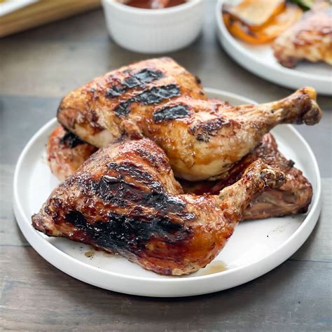 How many sugar are in grilled chicken quarter - calories, carbs, nutrition