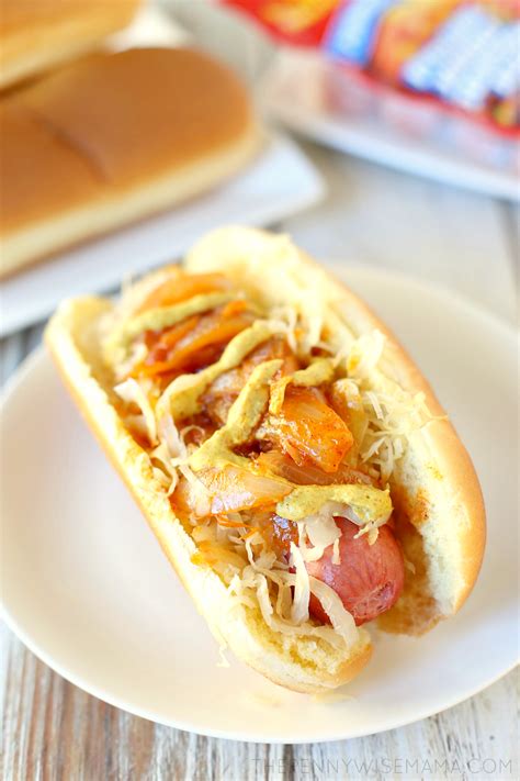 How many sugar are in grilled new york style hot dog - calories, carbs, nutrition