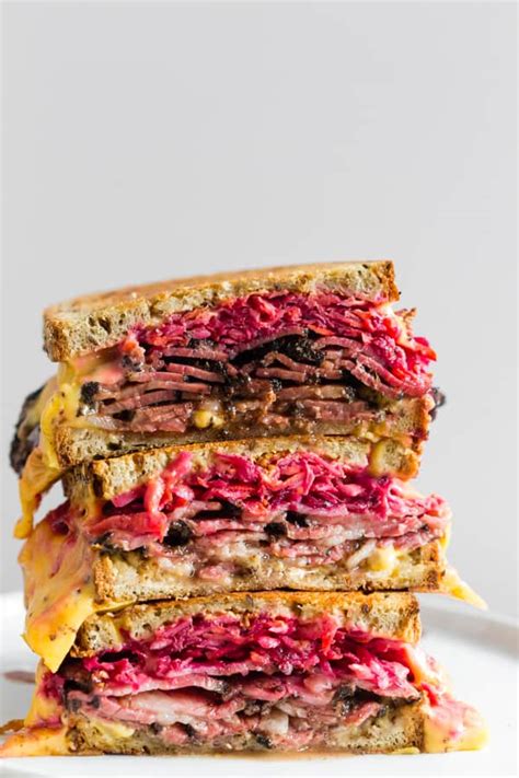 How many sugar are in grilled pastrami & swiss-rye - calories, carbs, nutrition