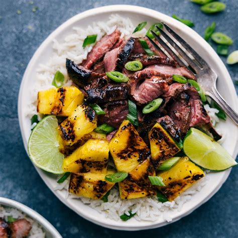 How many sugar are in grilled pineapple steak - calories, carbs, nutrition