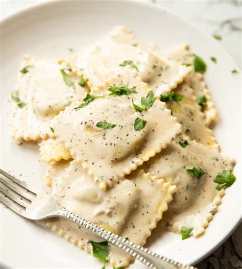 How many sugar are in grilled ravioli - calories, carbs, nutrition