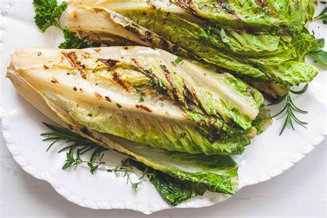 How many sugar are in grilled romaine salad - calories, carbs, nutrition