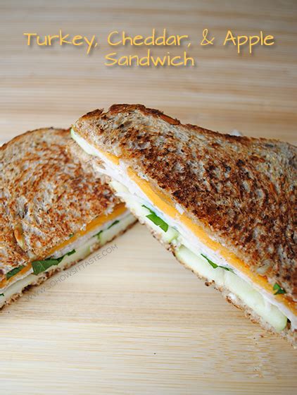 How many sugar are in grilled turkey and cheddar sandwich - calories, carbs, nutrition
