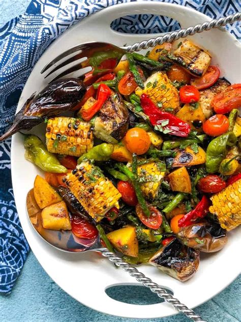 How many sugar are in grilled vegetable salad - calories, carbs, nutrition