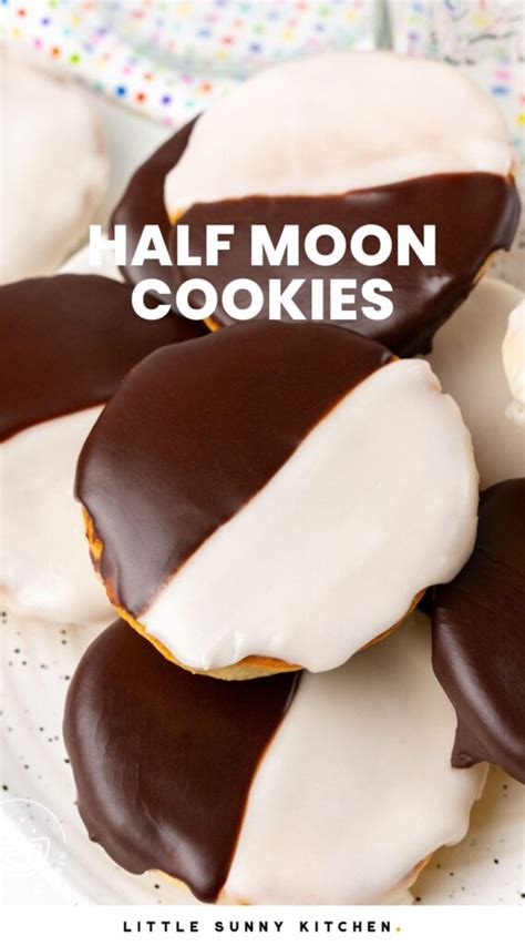 How many sugar are in half moon cookies - calories, carbs, nutrition