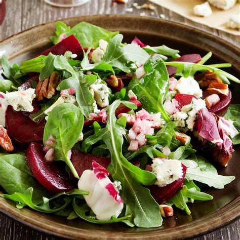 How many sugar are in harvest beet and blue cheese salad - calories, carbs, nutrition