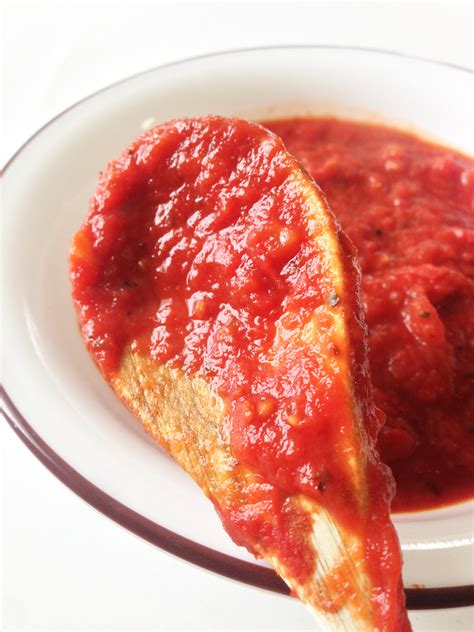 How many sugar are in hearty pizza sauce - calories, carbs, nutrition