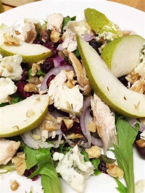 How many sugar are in honey chicken pear salad plate - calories, carbs, nutrition