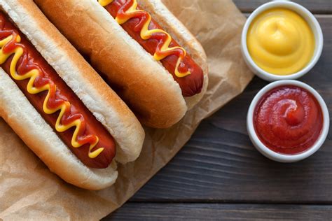 How many sugar are in hot dogs - 2 each 5-1 - calories, carbs, nutrition