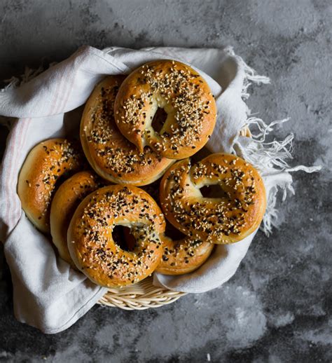 How many sugar are in house made bagel - calories, carbs, nutrition