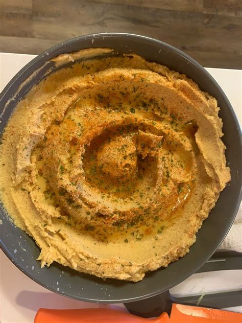 How many sugar are in hummus - roasted garlic - calories, carbs, nutrition