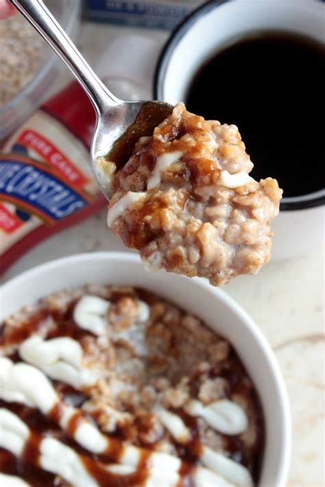 How many sugar are in instant cinnamon roll oatmeal - calories, carbs, nutrition