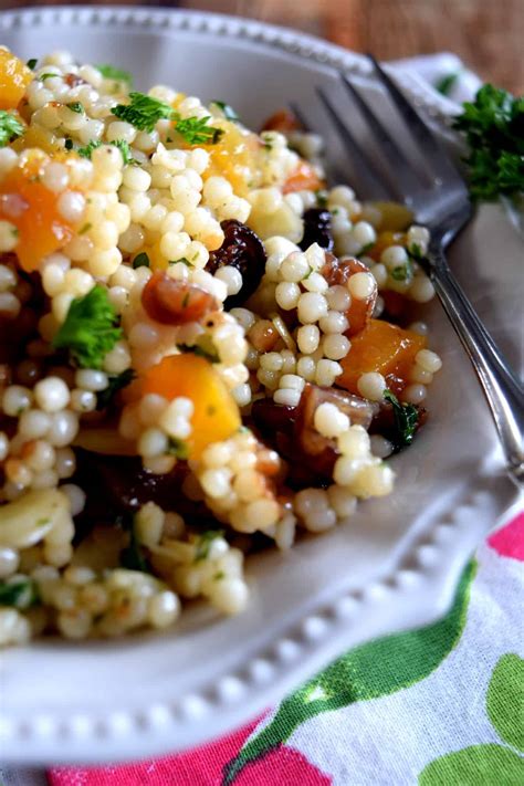 How many sugar are in israeli couscous with grilled fruit - calories, carbs, nutrition