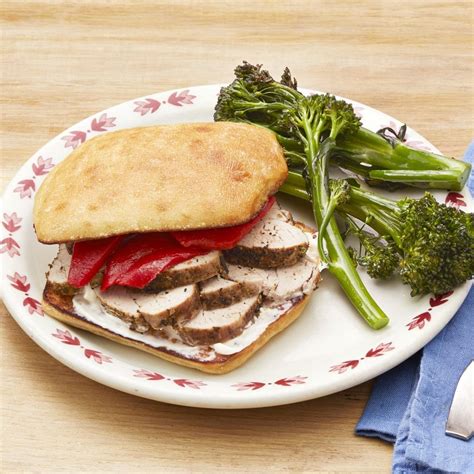 How many sugar are in italian herb pork loin sandwich - calories, carbs, nutrition
