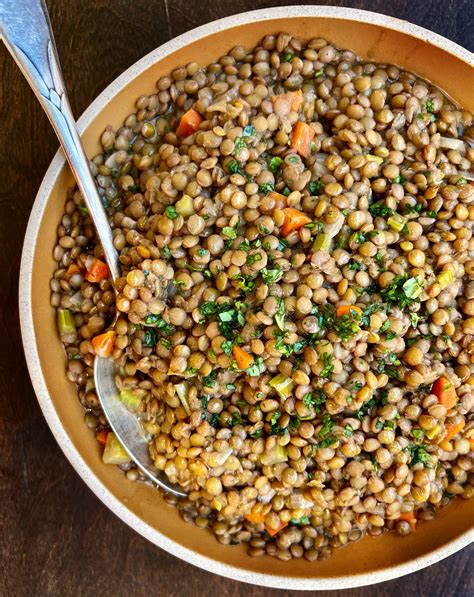 How many sugar are in italian red lentil & spinach soup - calories, carbs, nutrition