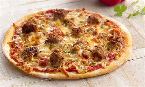 How many sugar are in italian sausage pizza - calories, carbs, nutrition